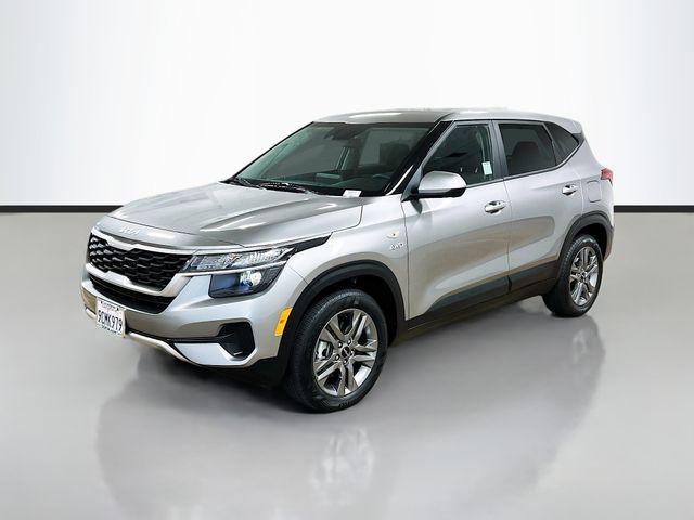 used 2023 Kia Seltos car, priced at $23,999