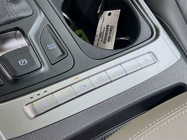 new 2025 Kia Carnival car, priced at $38,570