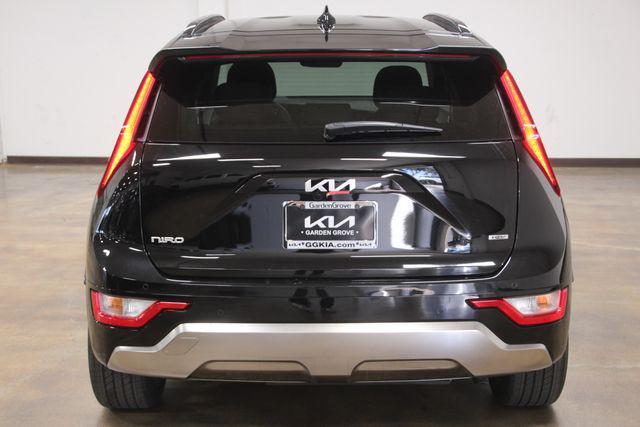 new 2025 Kia Niro car, priced at $32,070