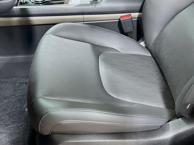new 2026 Kia Carnival Hybrid car, priced at $43,890