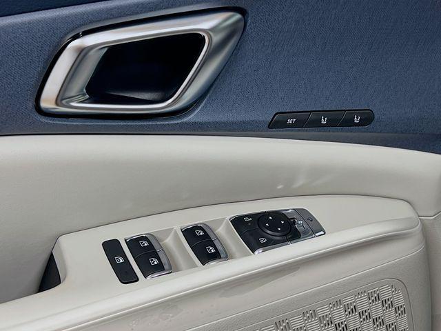 new 2026 Kia Carnival Hybrid car, priced at $45,020