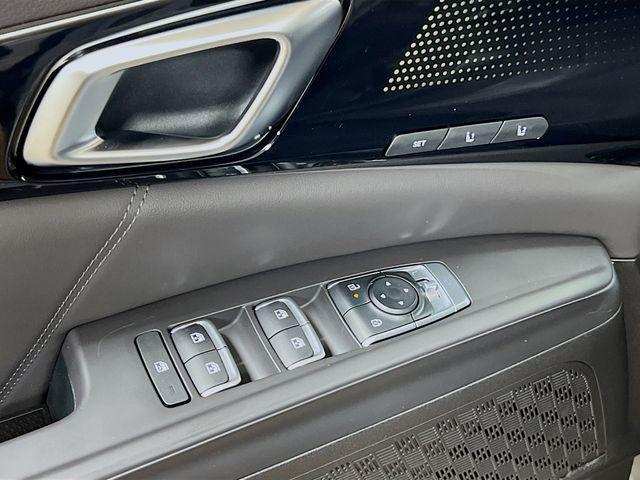 new 2026 Kia Carnival Hybrid car, priced at $53,895