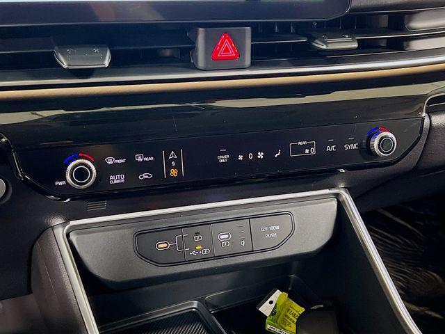 new 2026 Kia Carnival Hybrid car, priced at $53,895