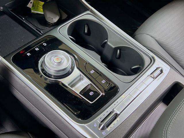 new 2026 Kia Carnival Hybrid car, priced at $53,895