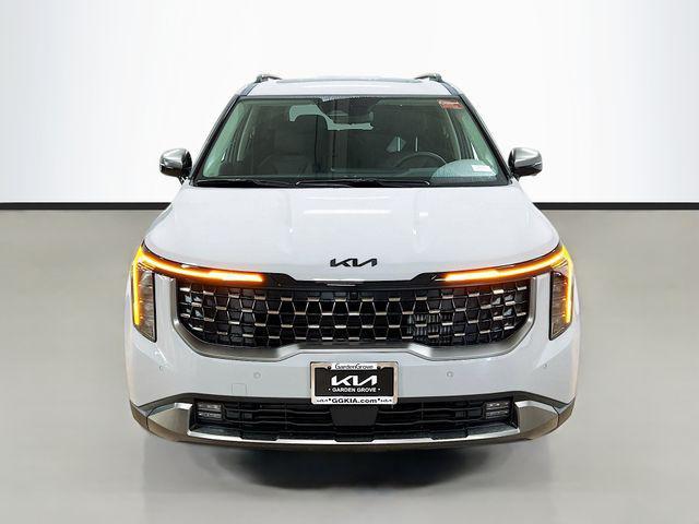 new 2026 Kia Carnival Hybrid car, priced at $53,895