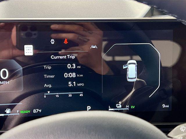 new 2025 Kia Carnival Hybrid car, priced at $54,665