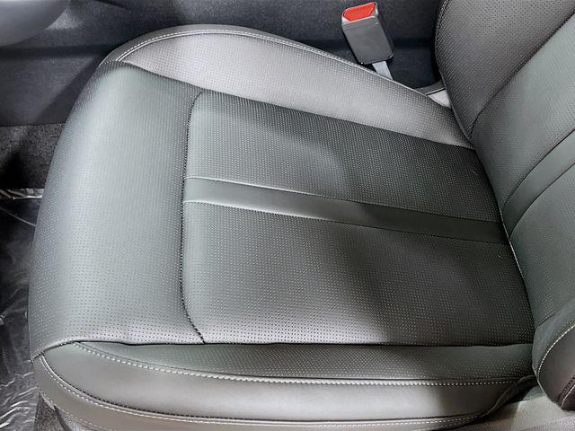 new 2025 Kia Sorento car, priced at $36,555