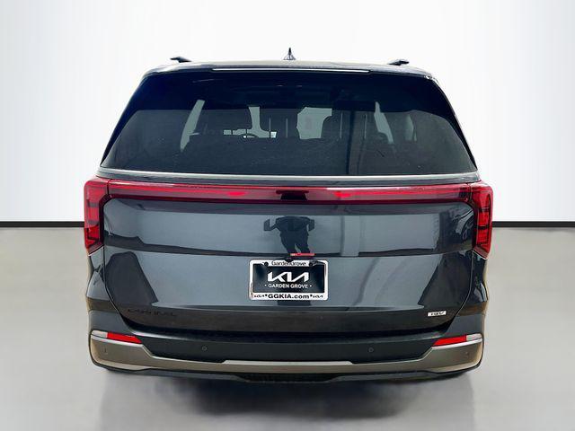 new 2025 Kia Carnival Hybrid car, priced at $49,630