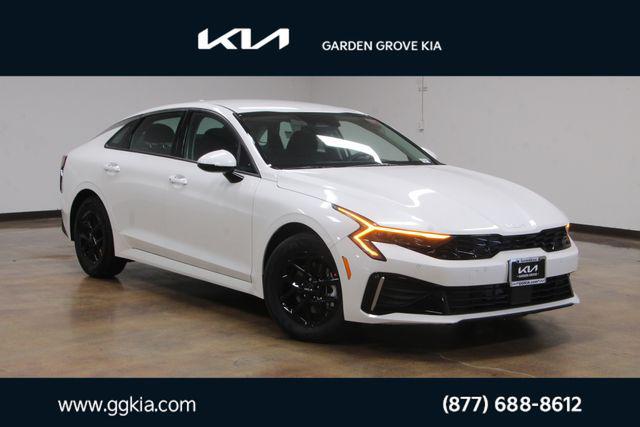 new 2025 Kia K5 car, priced at $27,325