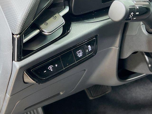 new 2025 Kia Niro car, priced at $27,555
