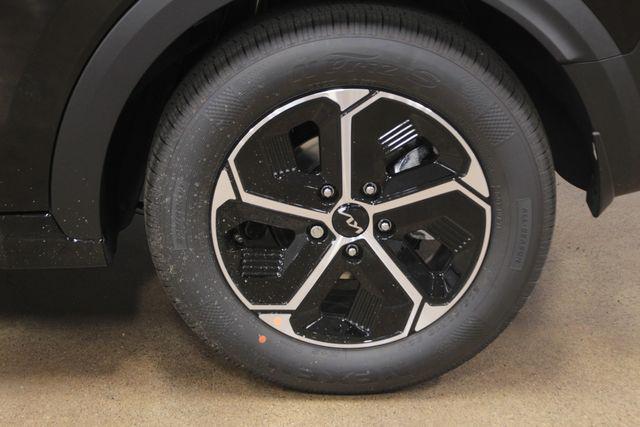 new 2025 Kia Niro car, priced at $27,055