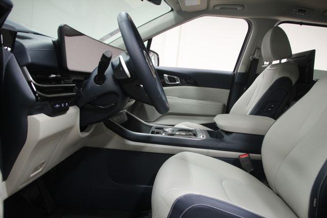 new 2025 Kia Carnival Hybrid car, priced at $56,010