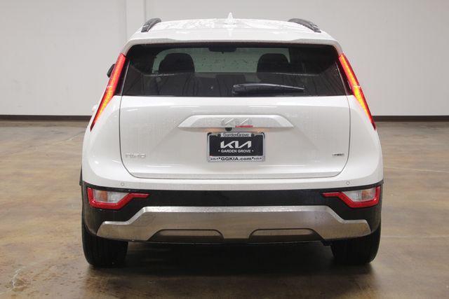 new 2025 Kia Niro car, priced at $32,285