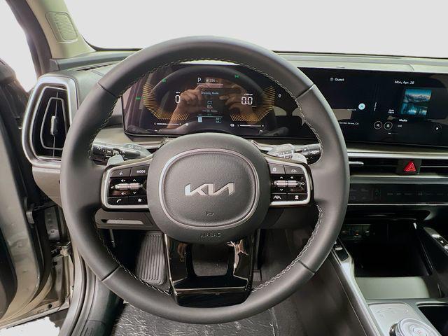 new 2025 Kia Sorento Hybrid car, priced at $38,630