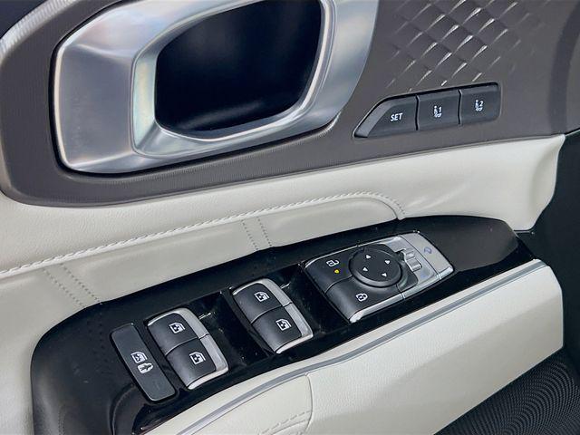 used 2025 Kia Sorento Plug-In Hybrid car, priced at $46,922