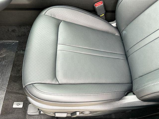 new 2025 Kia Sorento Hybrid car, priced at $41,375
