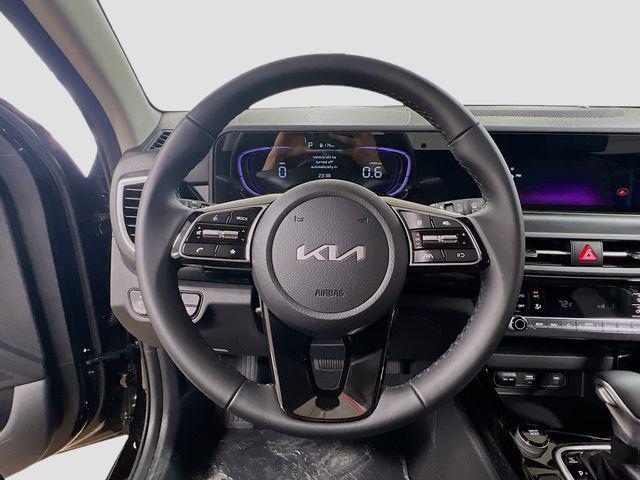 new 2025 Kia Seltos car, priced at $26,670
