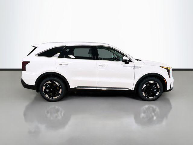 new 2025 Kia Sorento Hybrid car, priced at $39,325