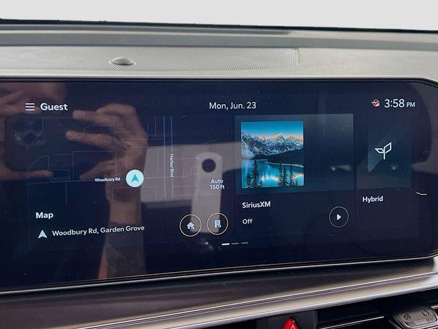 new 2025 Kia Sorento Hybrid car, priced at $40,630