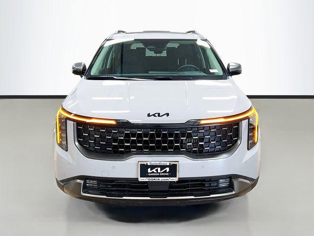 new 2025 Kia Carnival Hybrid car, priced at $55,160