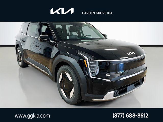 new 2026 Kia EV9 car, priced at $62,470