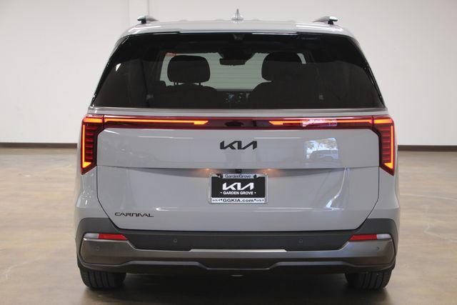 new 2025 Kia Carnival car, priced at $52,255