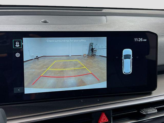 new 2025 Kia Sorento Hybrid car, priced at $40,625