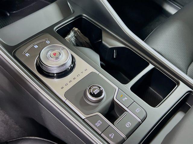 new 2025 Kia Sorento Hybrid car, priced at $40,625