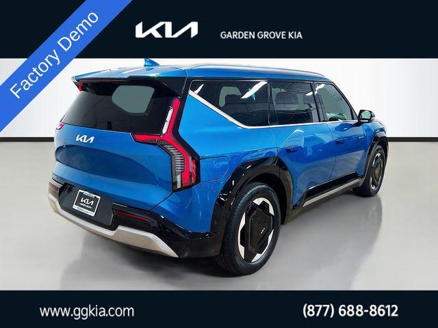new 2025 Kia EV9 car, priced at $57,315