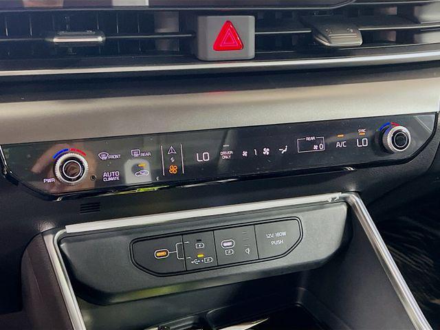 new 2025 Kia Carnival Hybrid car, priced at $50,420