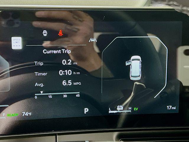 new 2025 Kia Carnival Hybrid car, priced at $50,420