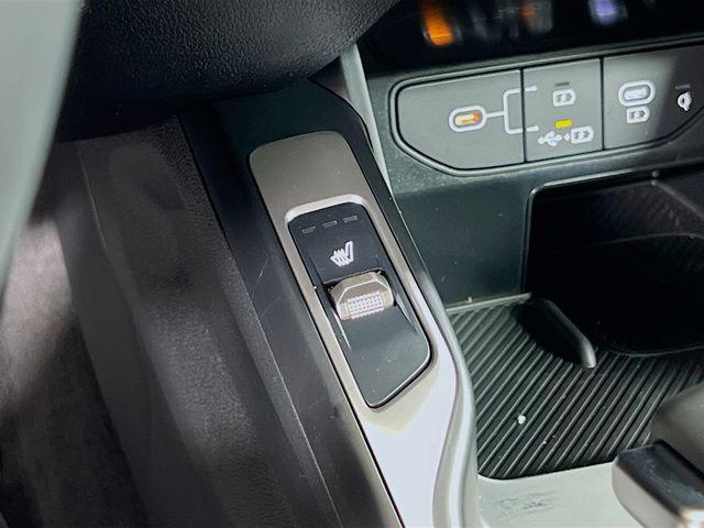 new 2025 Kia Sorento car, priced at $37,355