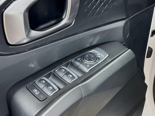 new 2025 Kia Sorento car, priced at $37,355