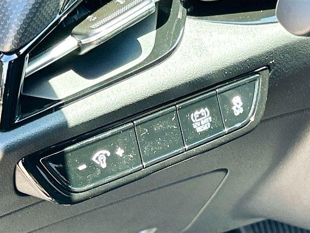 new 2025 Kia Niro car, priced at $31,310