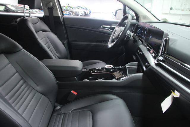 new 2025 Kia Sportage Hybrid car, priced at $39,455