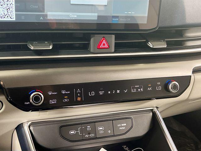 new 2025 Kia Carnival Hybrid car, priced at $50,445