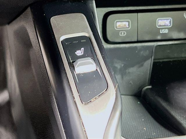 used 2022 Kia Sorento car, priced at $27,911