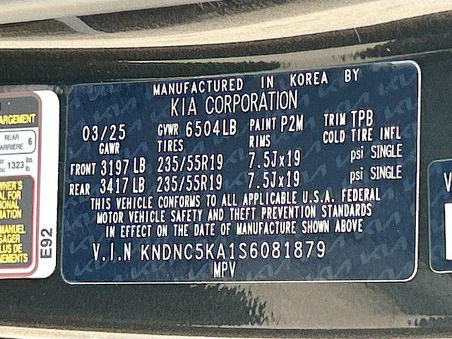 new 2025 Kia Carnival Hybrid car, priced at $44,025