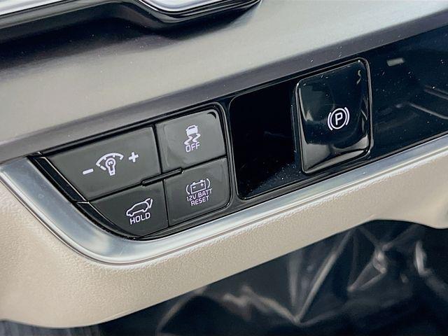 used 2023 Kia Sportage Hybrid car, priced at $28,594