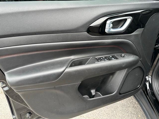 used 2023 Jeep Compass car, priced at $22,999