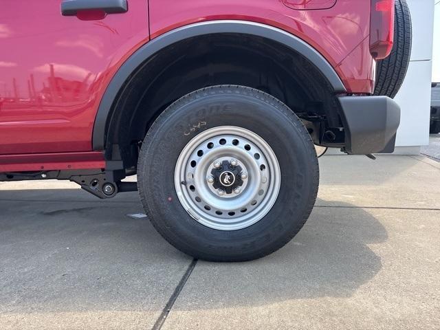 new 2025 Ford Bronco car, priced at $40,961