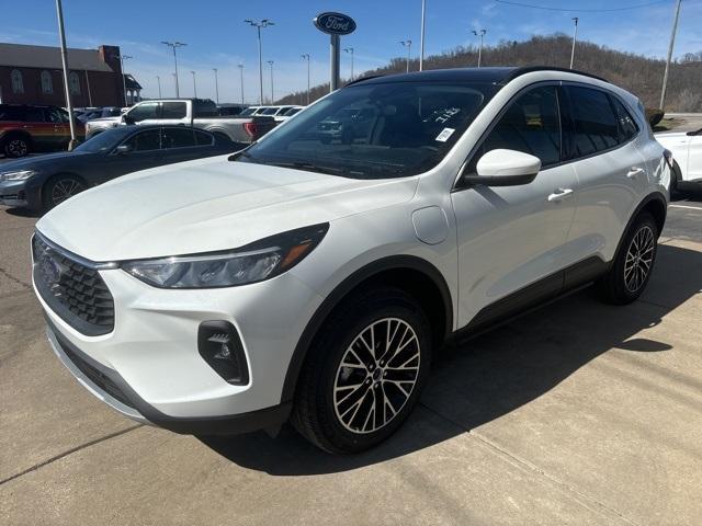 new 2025 Ford Escape car, priced at $41,685