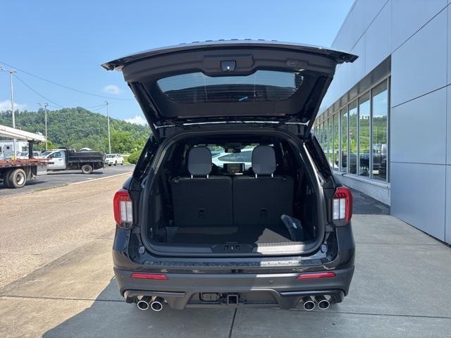 new 2025 Ford Explorer car, priced at $56,101