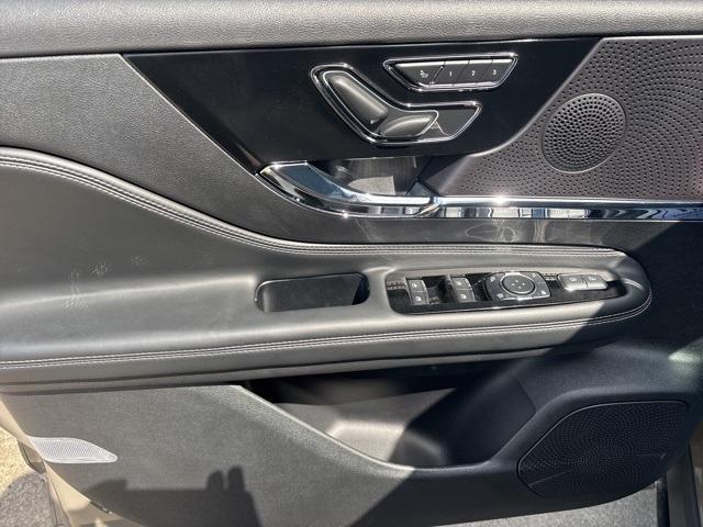 new 2025 Lincoln Corsair car, priced at $49,255
