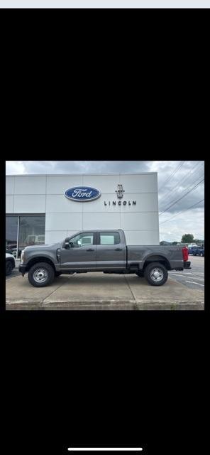 new 2025 Ford F-250 car, priced at $51,950