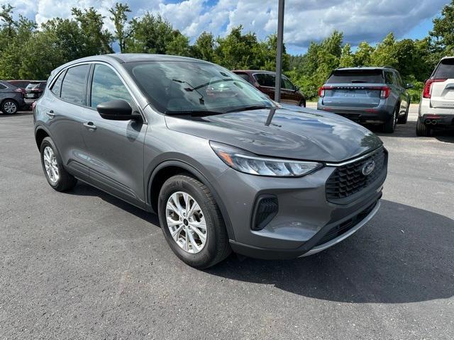 used 2023 Ford Escape car, priced at $20,677