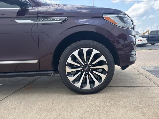 used 2024 Lincoln Navigator L car, priced at $67,832
