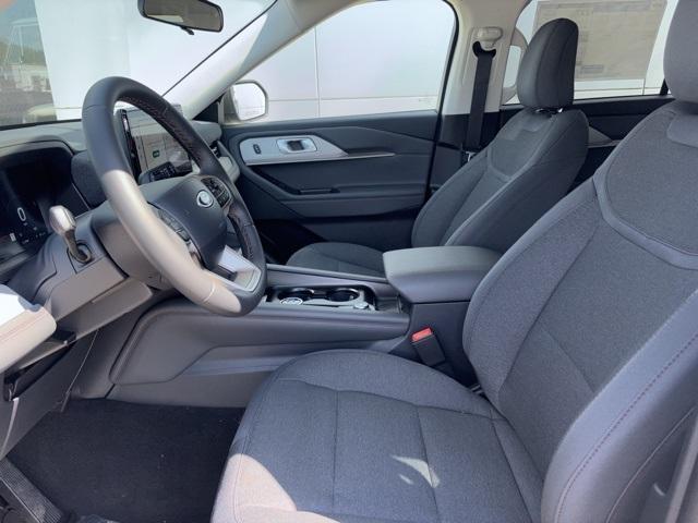 new 2025 Ford Explorer car, priced at $39,255