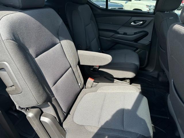 used 2022 Chevrolet Traverse car, priced at $21,541