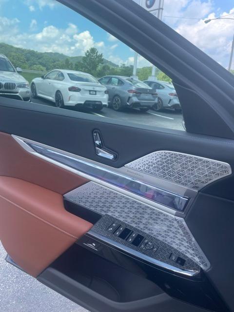 new 2025 BMW 760 car, priced at $138,855